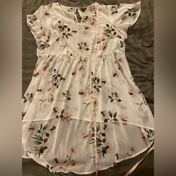 Torrid High Low Short Sleeve Blouse Size 3 - Picture 9 of 9